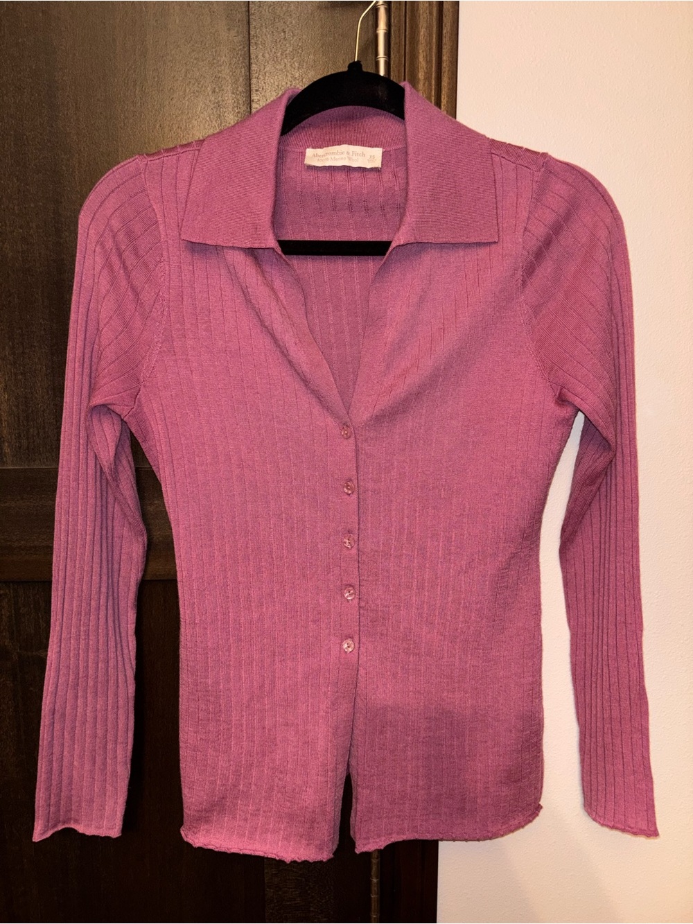 Abercrombie & Fitch Mauve Ribbed Button-Down Collared Top